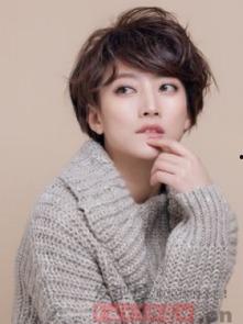 女成人发型拍摄视频大全,女性成人发型视频集锦赏析